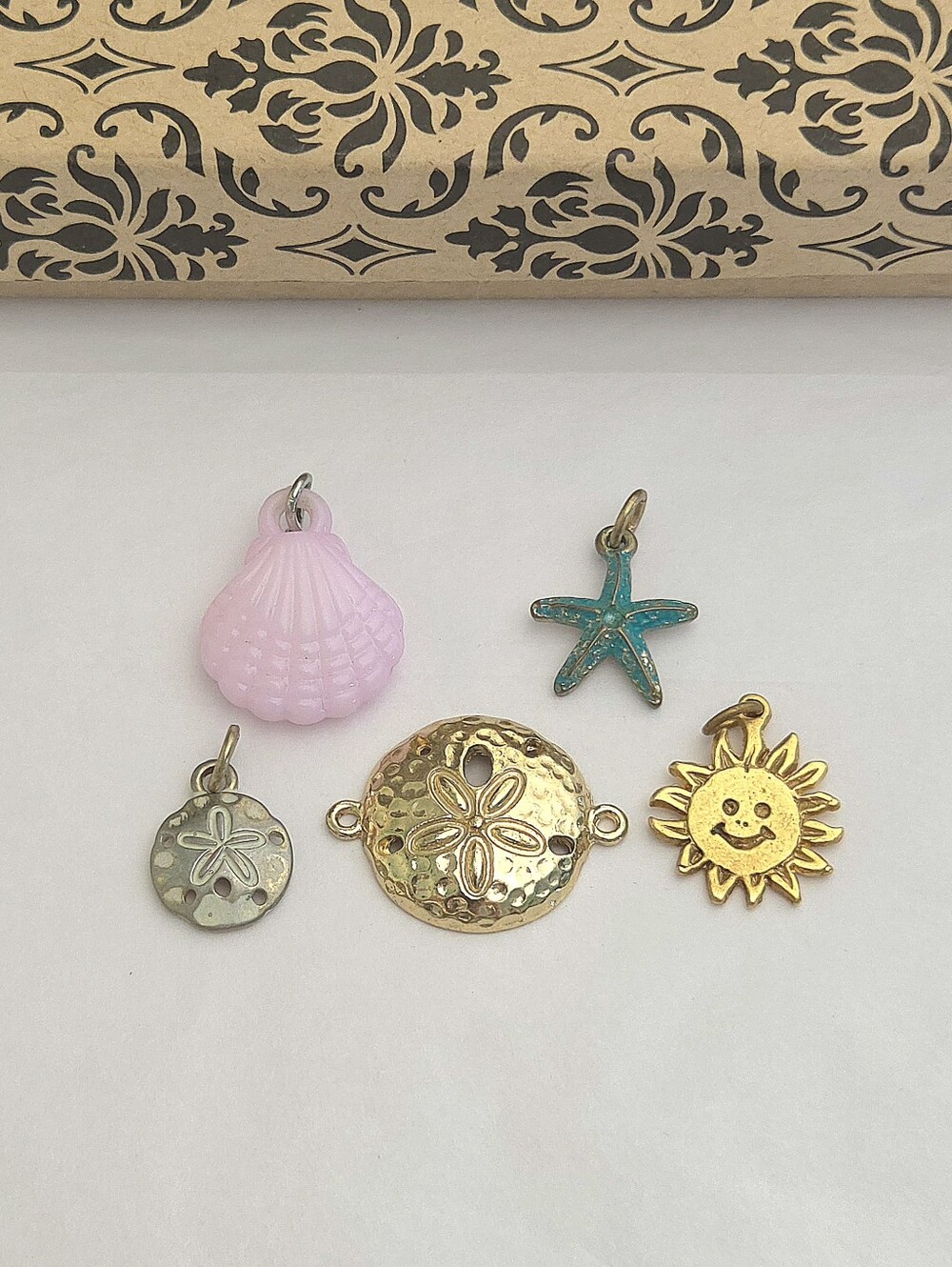 5 Summer Beach Nautical Pendants Charms Gold Sun Acrylic Shell Patina Star Fish